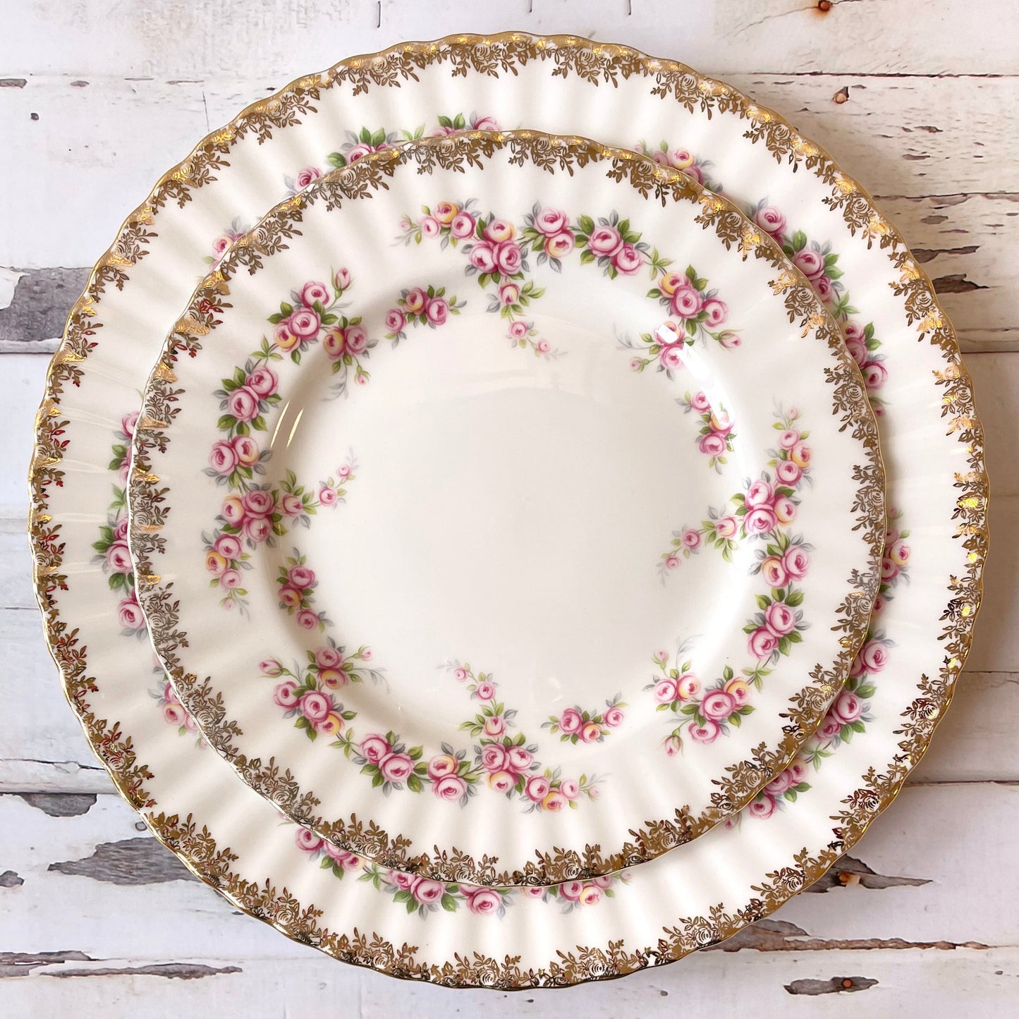 Dimity Rose 2 plate set