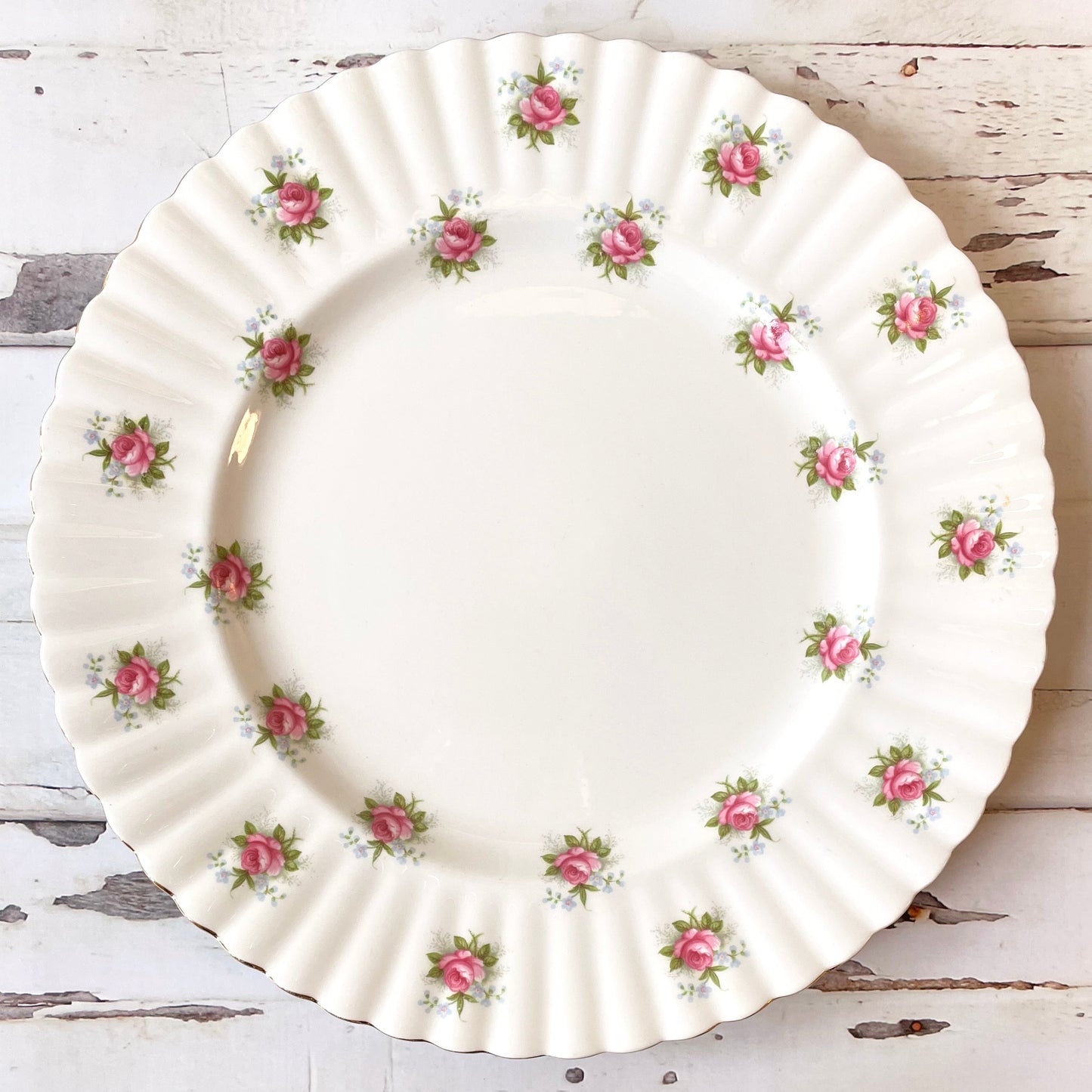 Forget Me Not Roses 10.25"