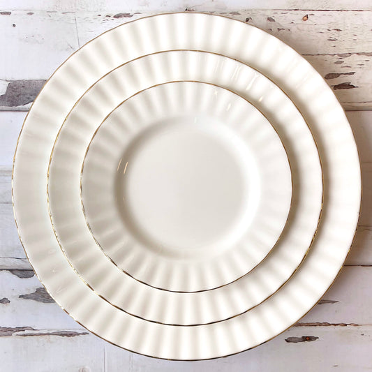 Val d'Or 3 plate set