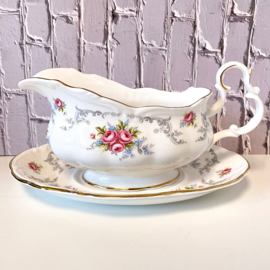 Tranquility Gravy Boat & Plate