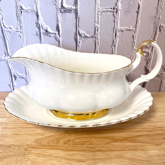Val d'Or Gravy Boat & Plate
